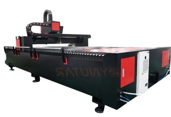 1500*3000 mm glasvezellasersnipper met precisieversnellingsbak